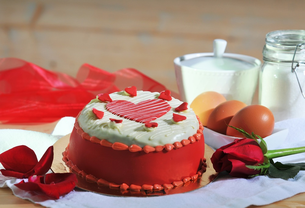 01 Torta intera San Valentino 2